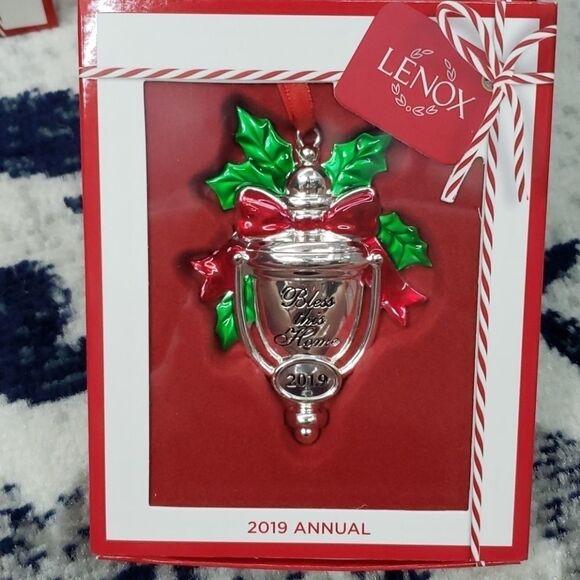 New 2019 Bless this Home Lenox Christmas ornament - Picture 1 of 3